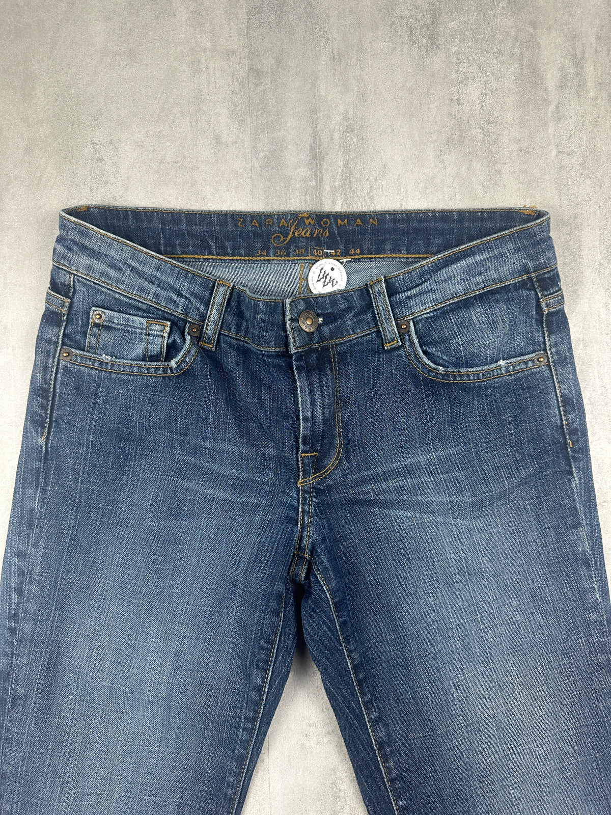 Straight Jeans