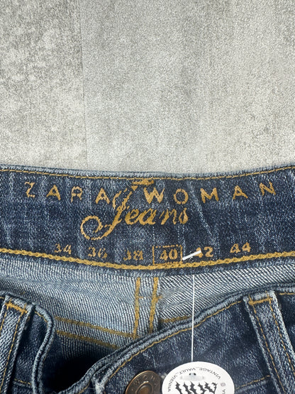 Straight Jeans