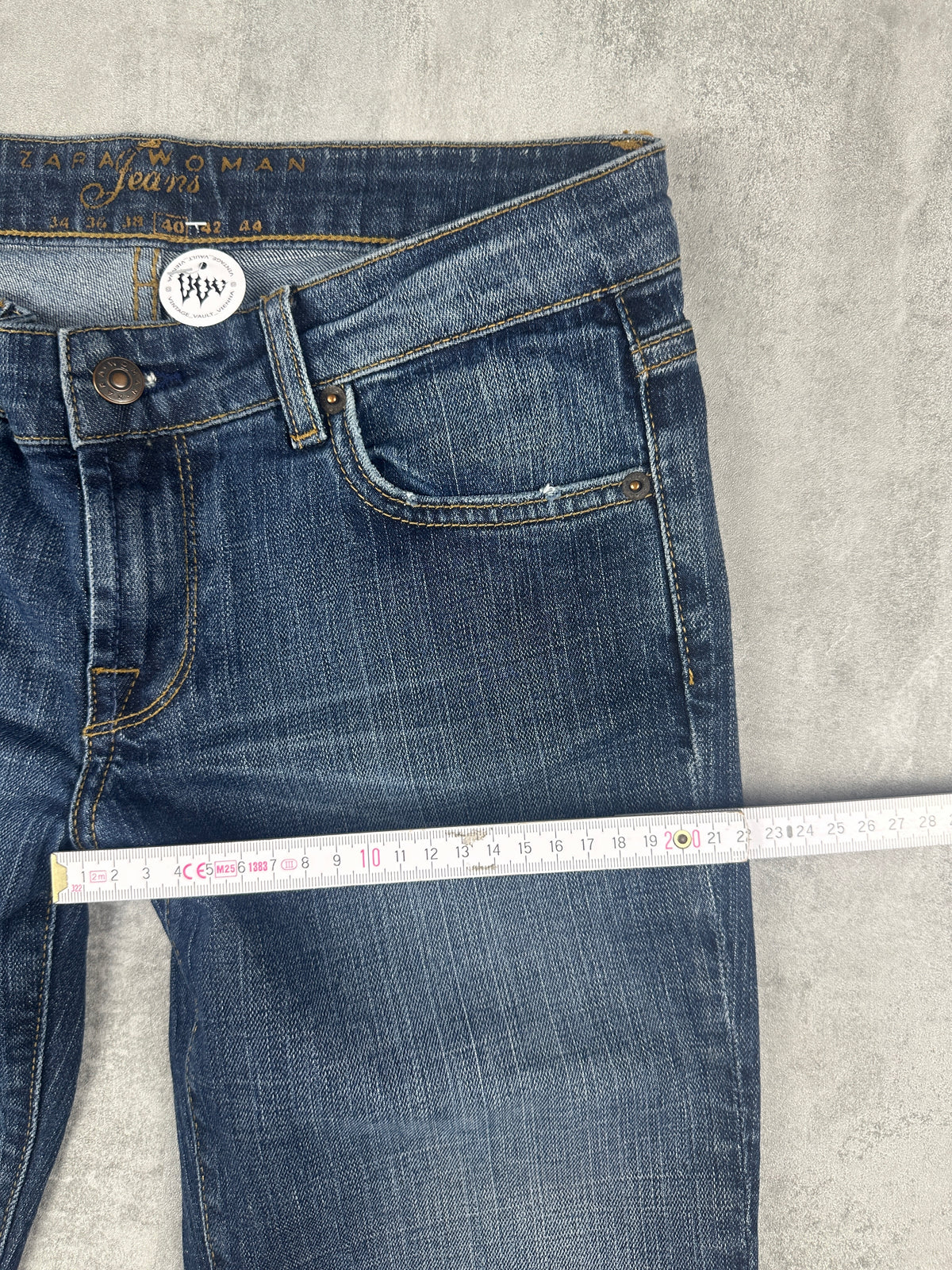 Straight Jeans